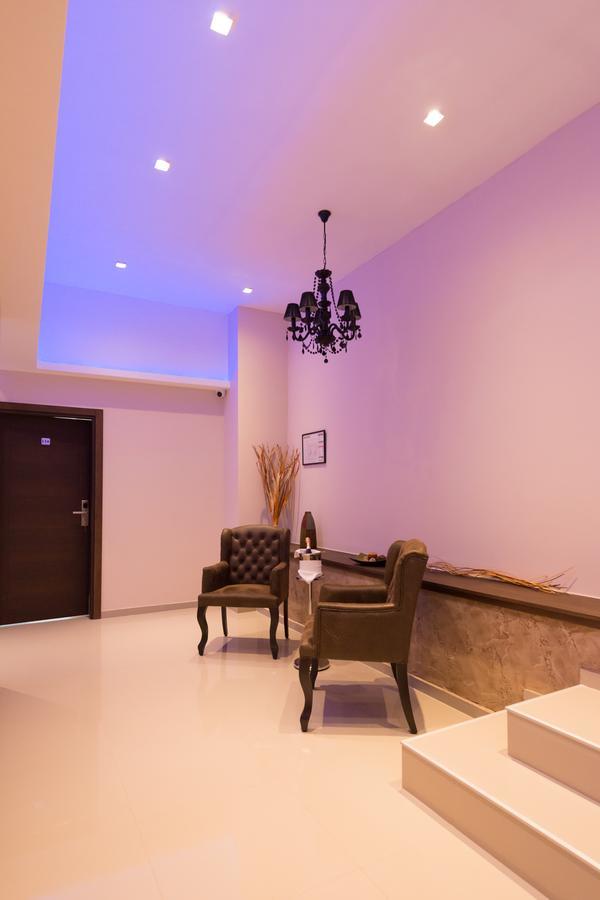 Hotel Crystal Pecinci Εξωτερικό φωτογραφία