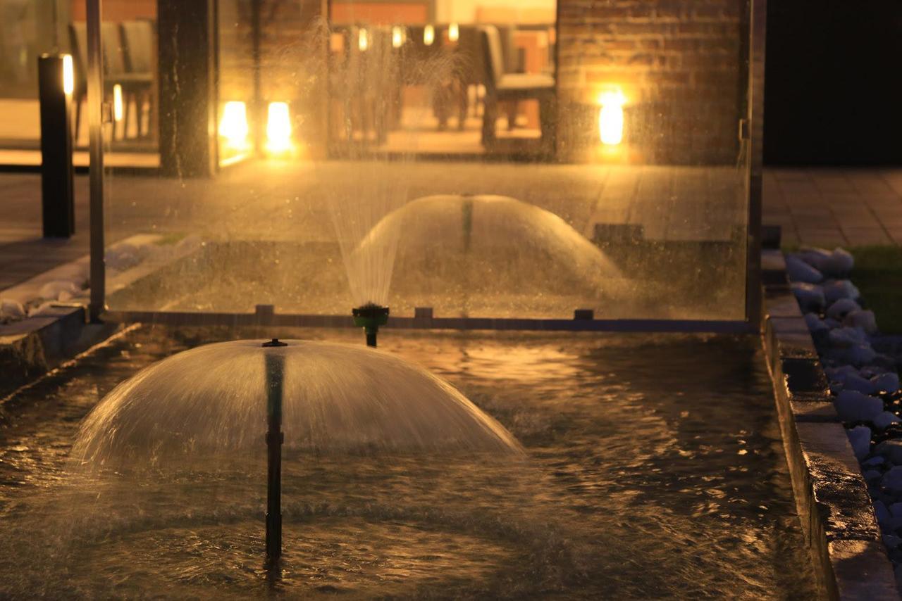 Hotel Crystal Pecinci Εξωτερικό φωτογραφία