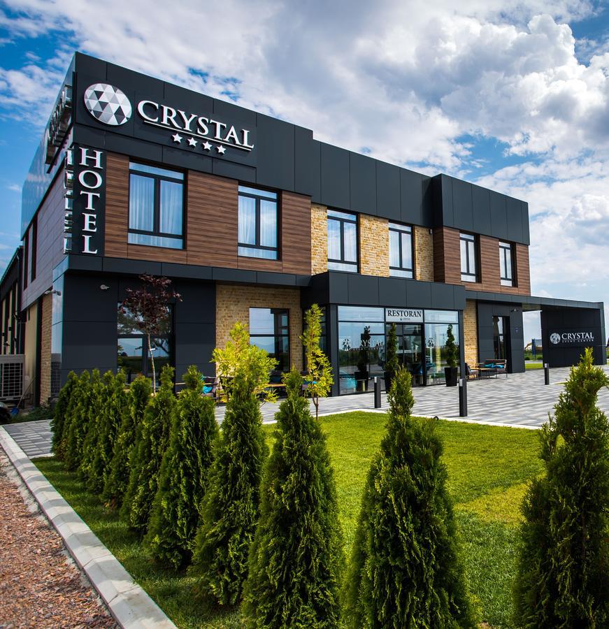 Hotel Crystal Pecinci Εξωτερικό φωτογραφία