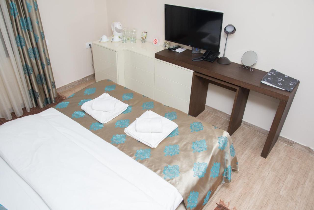 Hotel Crystal Pecinci Εξωτερικό φωτογραφία