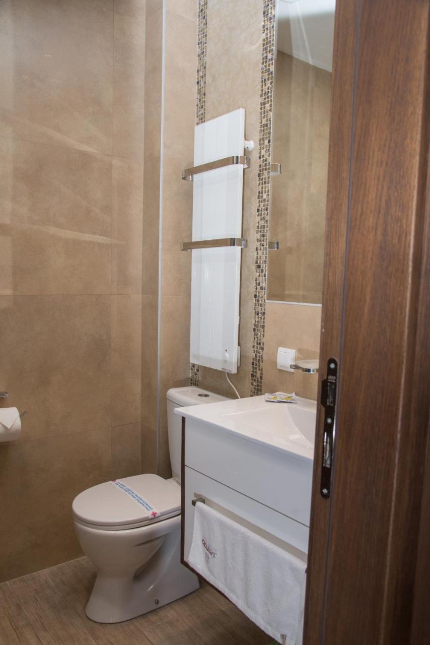 Hotel Crystal Pecinci Εξωτερικό φωτογραφία