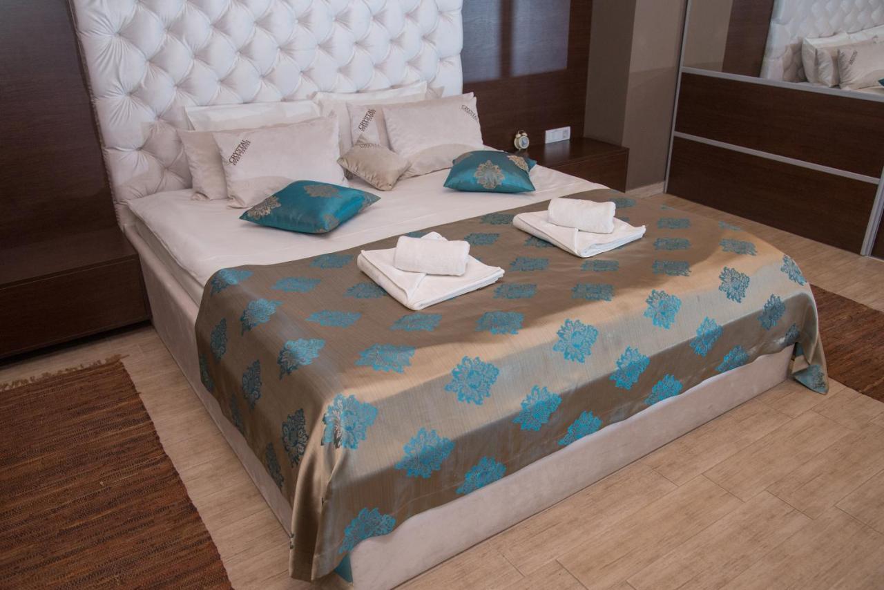 Hotel Crystal Pecinci Εξωτερικό φωτογραφία